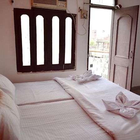 Sandhya Guest House Varanasi Near Ganga River Bagian luar foto