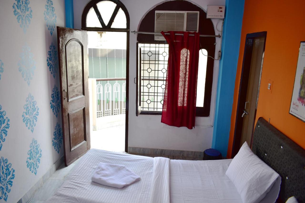 Sandhya Guest House Varanasi Near Ganga River Bagian luar foto