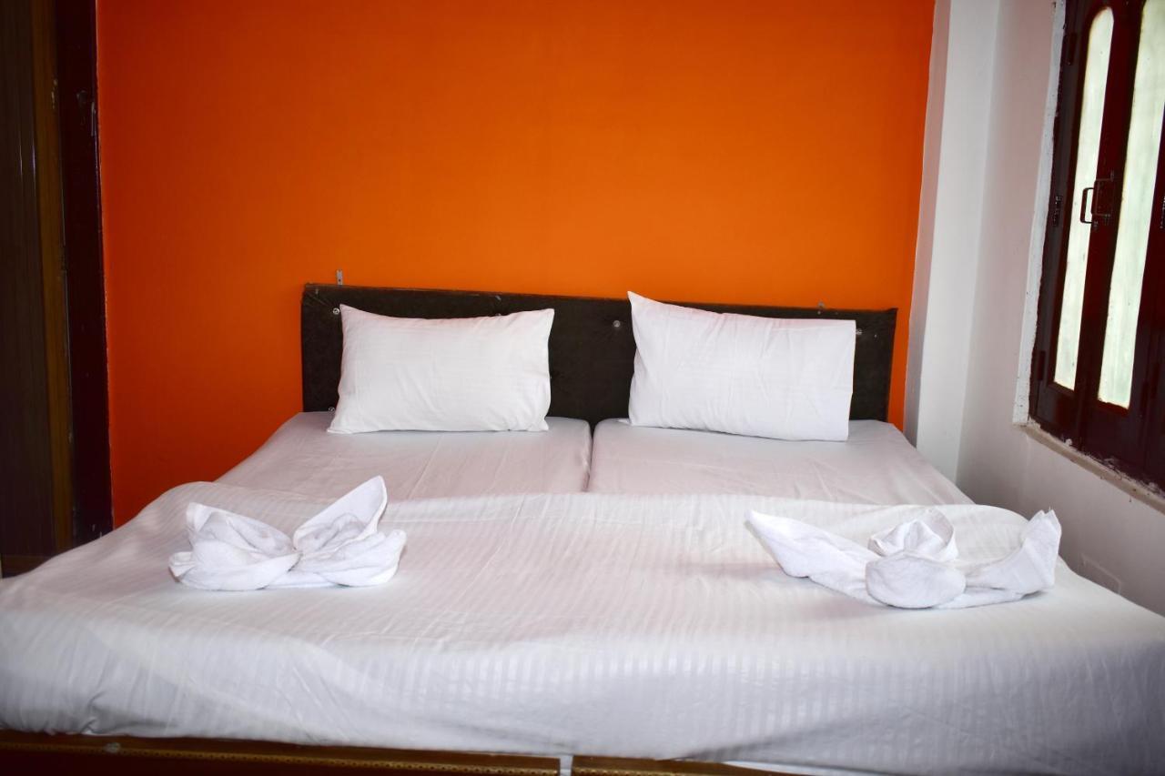 Sandhya Guest House Varanasi Near Ganga River Bagian luar foto