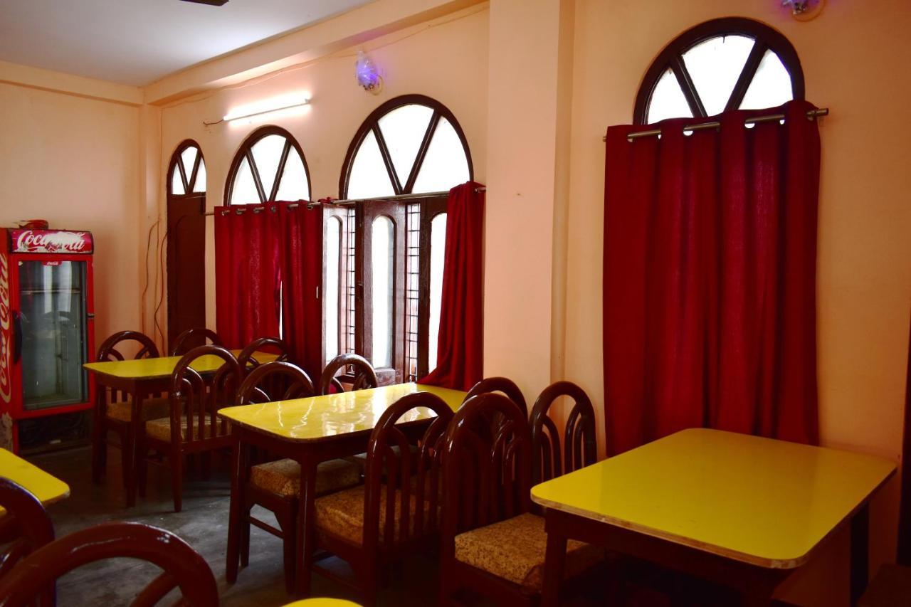 Sandhya Guest House Varanasi Near Ganga River Bagian luar foto