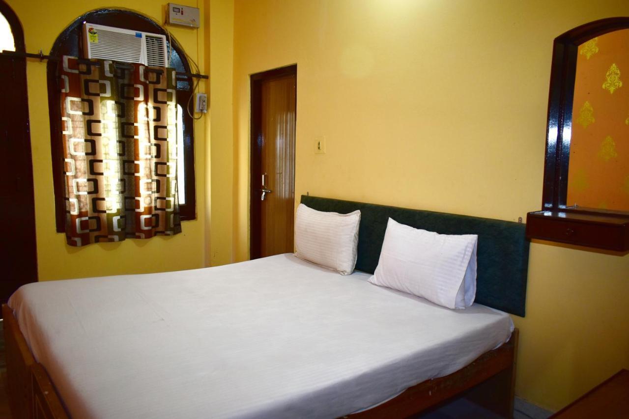 Sandhya Guest House Varanasi Near Ganga River Bagian luar foto