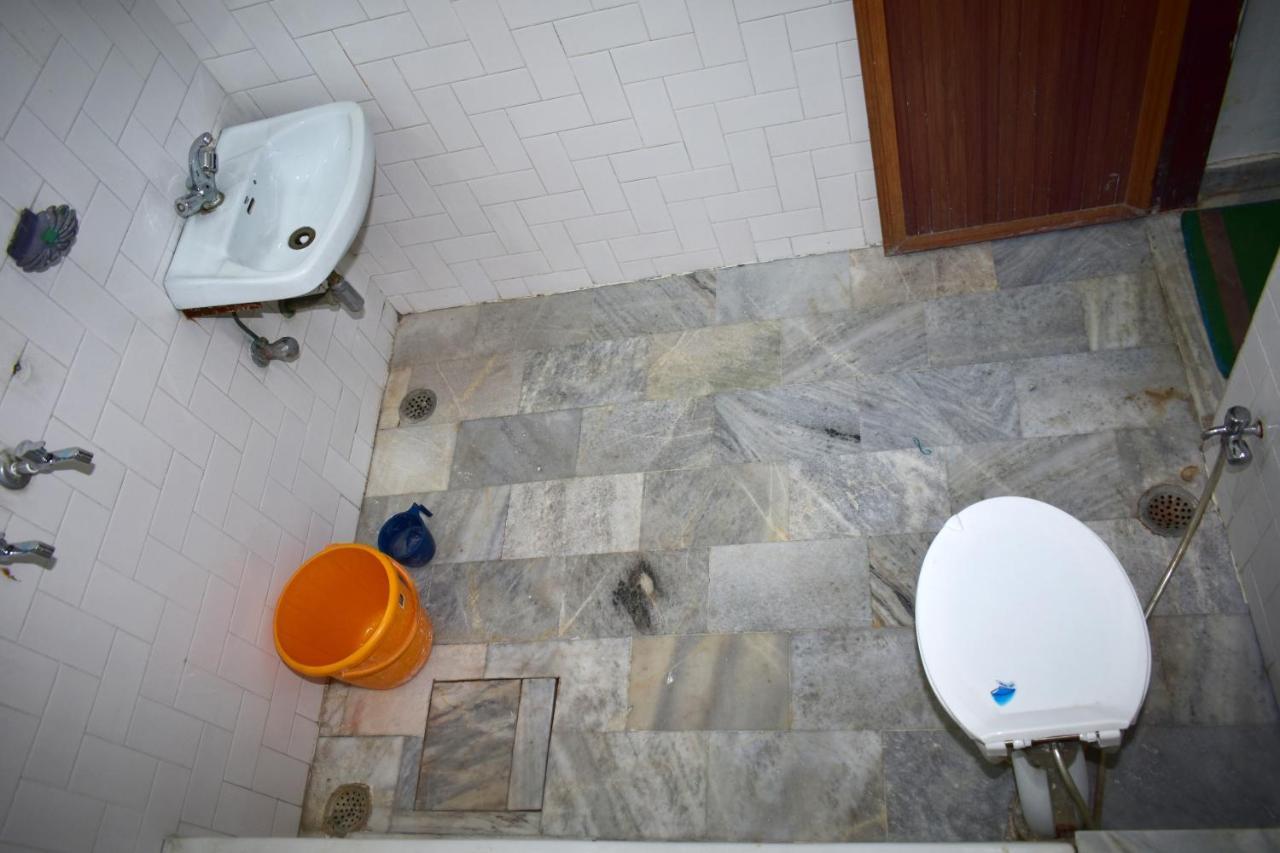 Sandhya Guest House Varanasi Near Ganga River Bagian luar foto