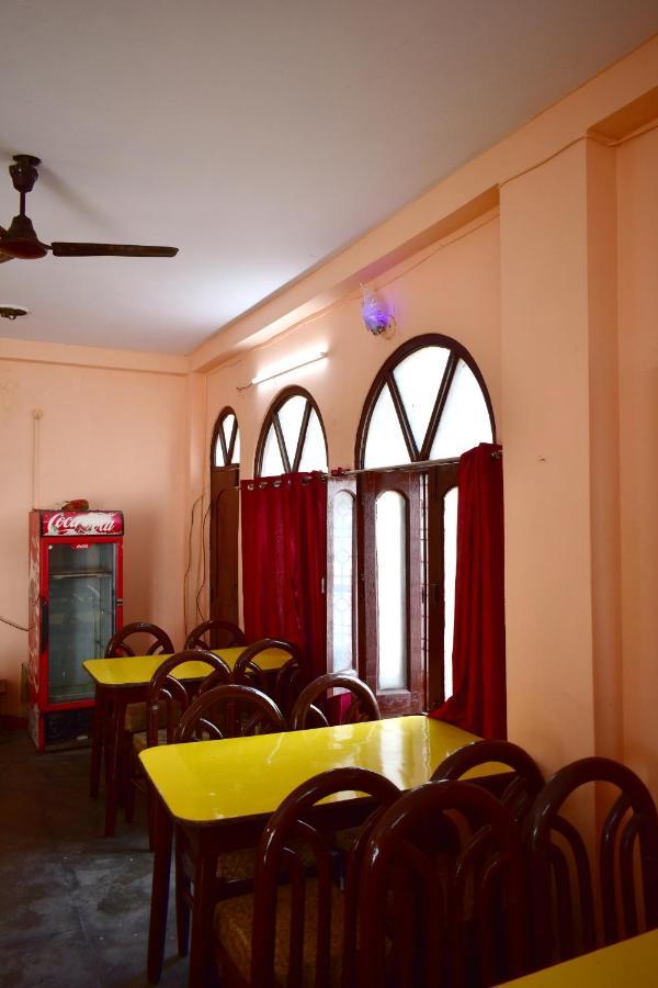 Sandhya Guest House Varanasi Near Ganga River Bagian luar foto